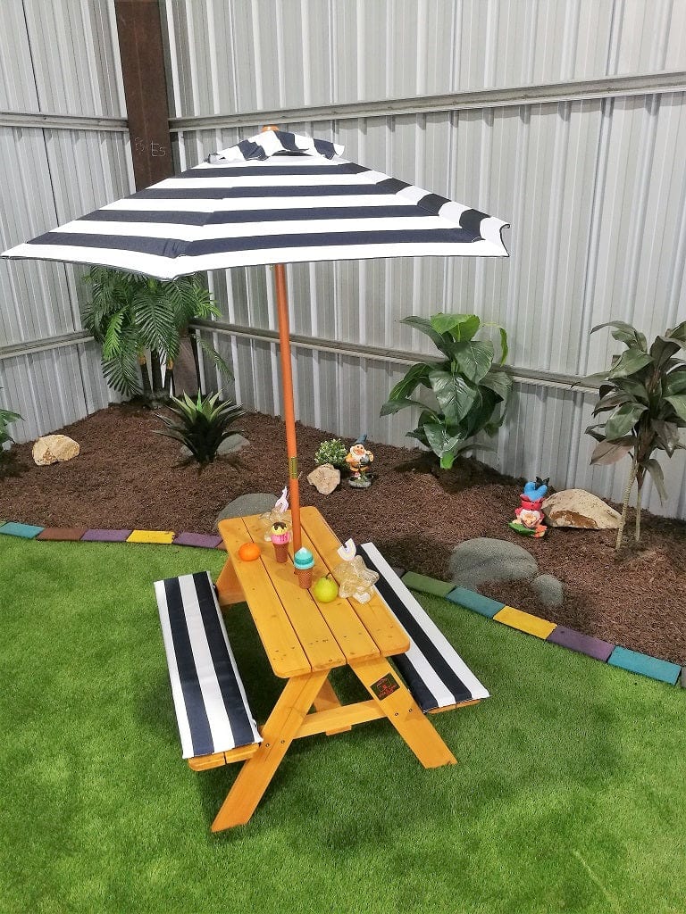 Children’s Picnic Table with Umbrella