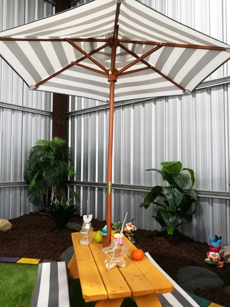 Children’s Picnic Table with Umbrella